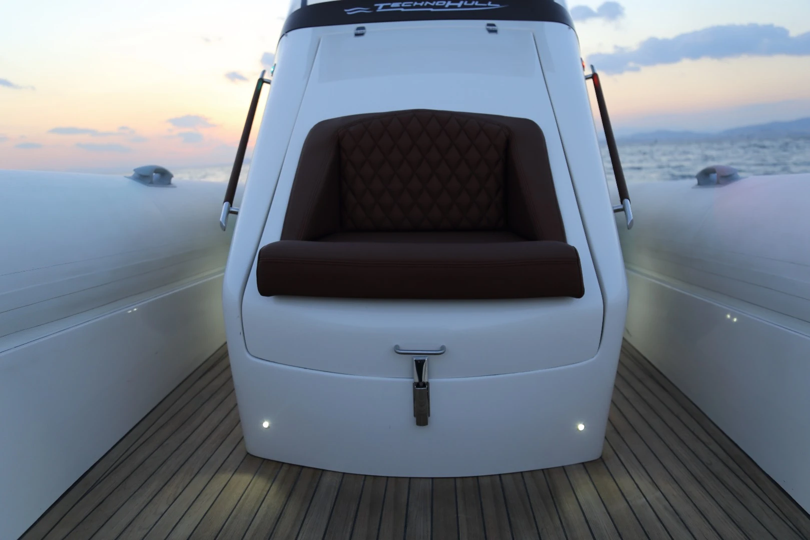One of the many different configurations available on the Technohull 999 Sea DNA
