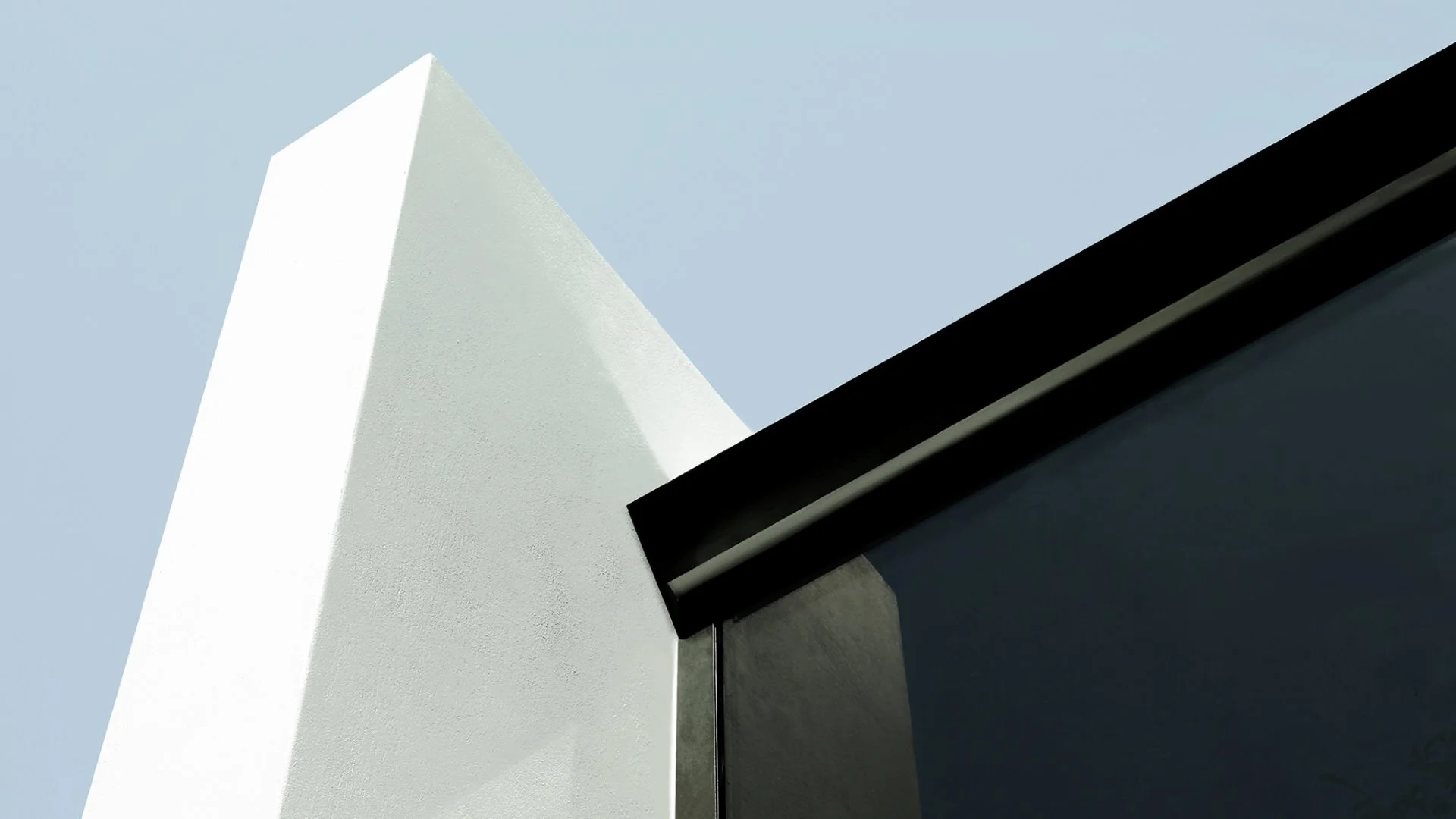 The Monocabin is height adjustable, to suit a range of terrains