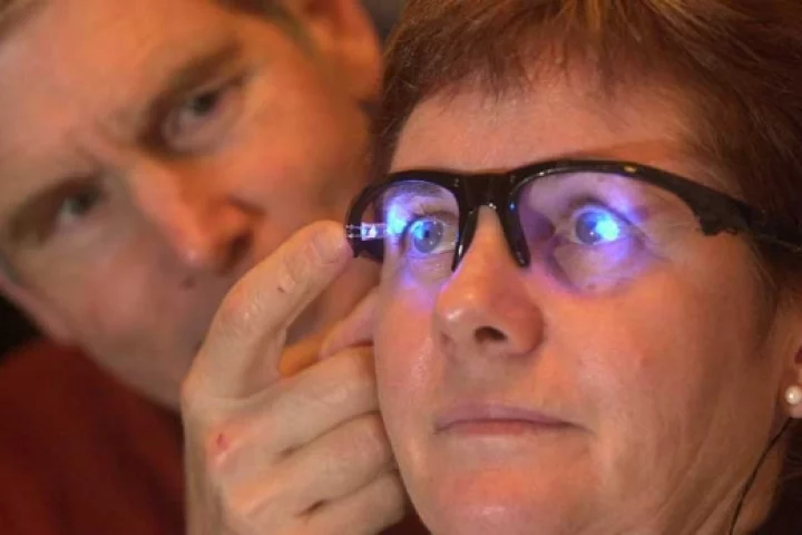 The LED light-glasses developed at Flinders University