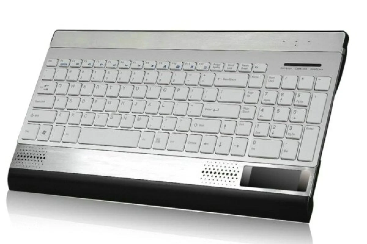 The CoolShip from FocusWill is an Android desktop computer housed in a full-size QWERTY keyboard
