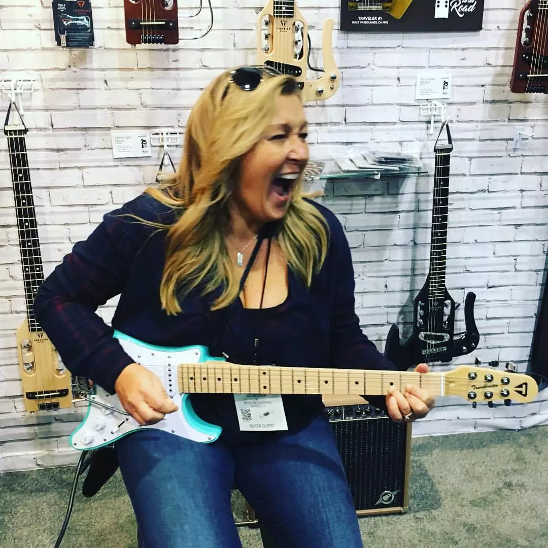 Having some fun with the Surf Green Travelcaster