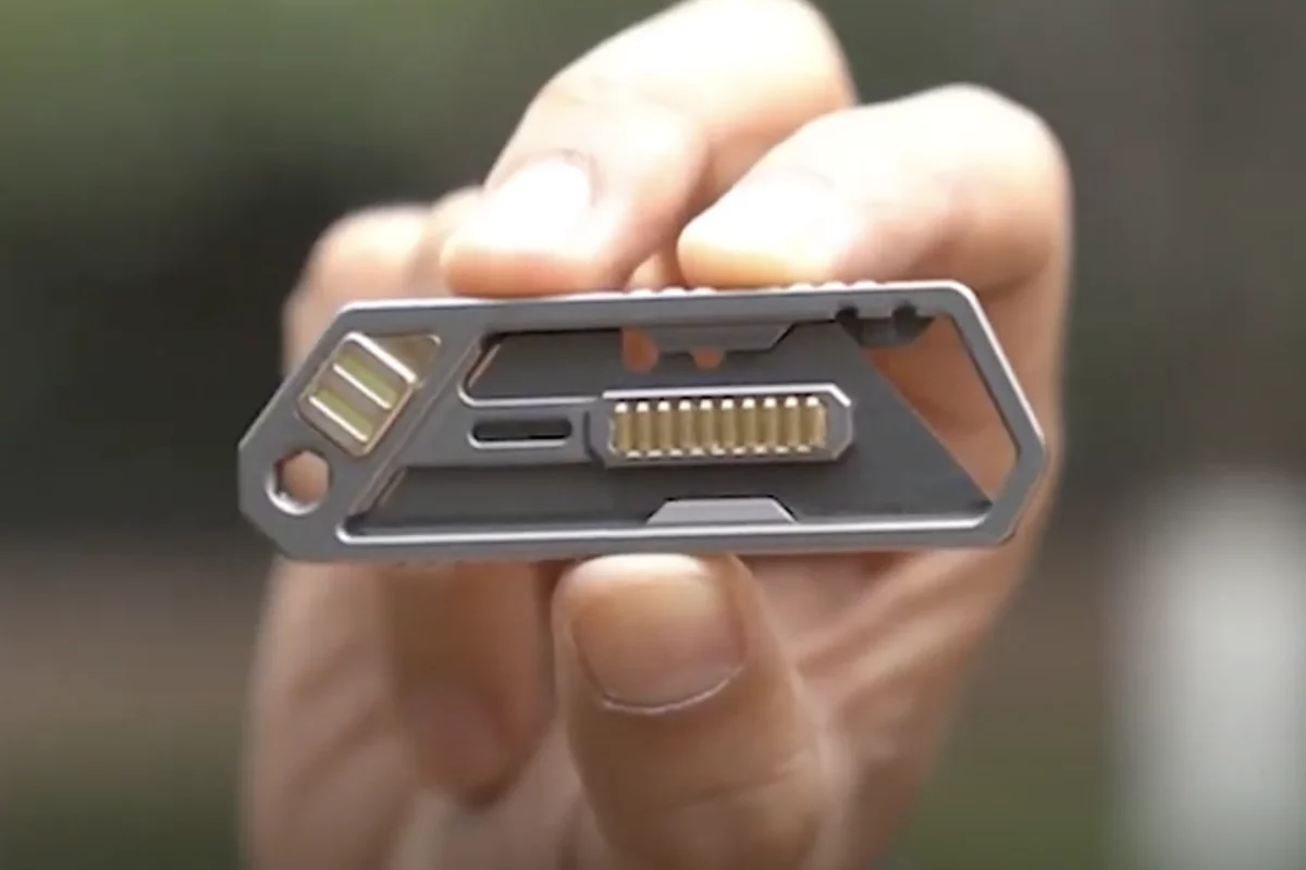 The Kiwi is a lightweight open-frame utility knife