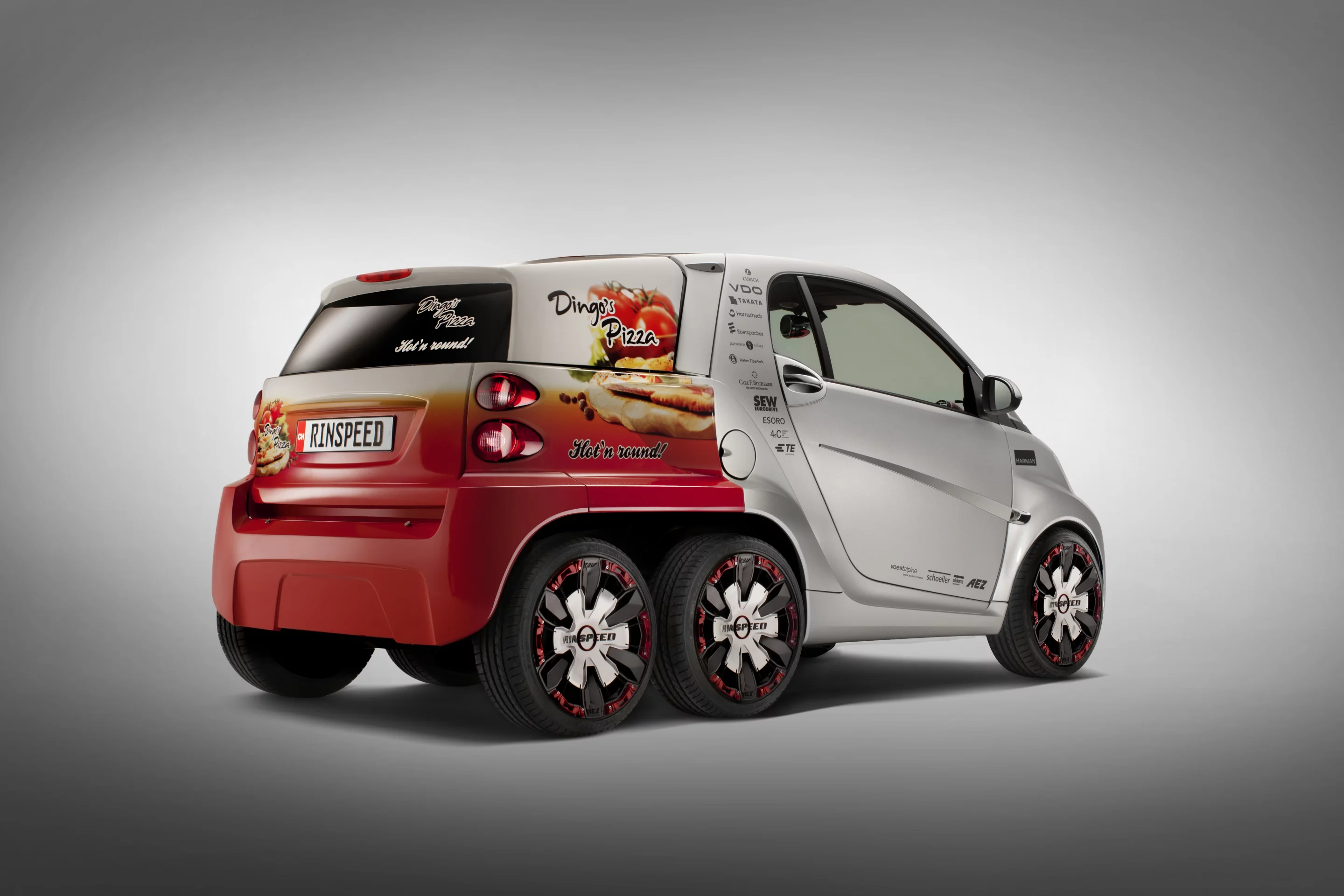 The power version can be batteries, fuel cells or a hybrid engine