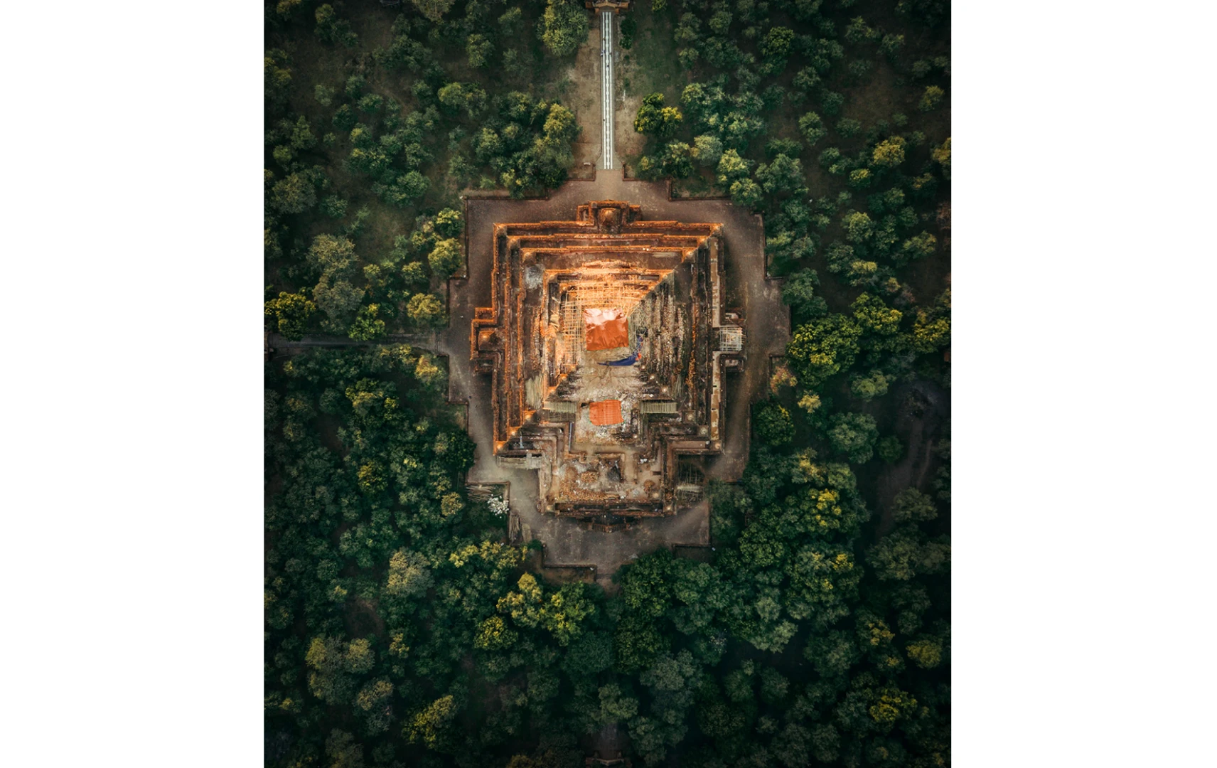 Temples in Myanmar. (Credit: Dimitar Karanikolov / Behance CC BY-NC-ND 4.0)