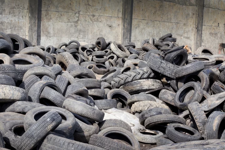 Carbon black from tires reportedly makes a better anode material than the traditional graphite (Photo: Shutterstock)