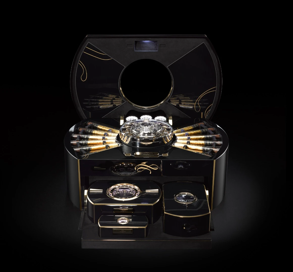 The Emperador's accessories fit in a special drawer
