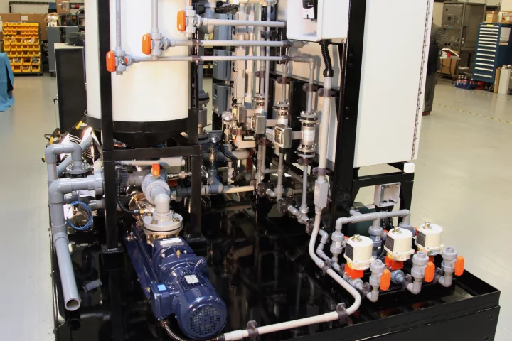 The Ferrator is a device that produces ferrate, a type of iron particle, to treat waste- and drinking water (Photo: FTT)