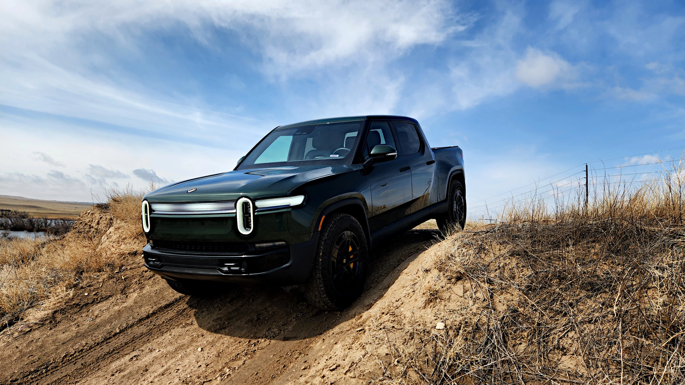 The 2025 Rivian R1T is surprisingly good off-road