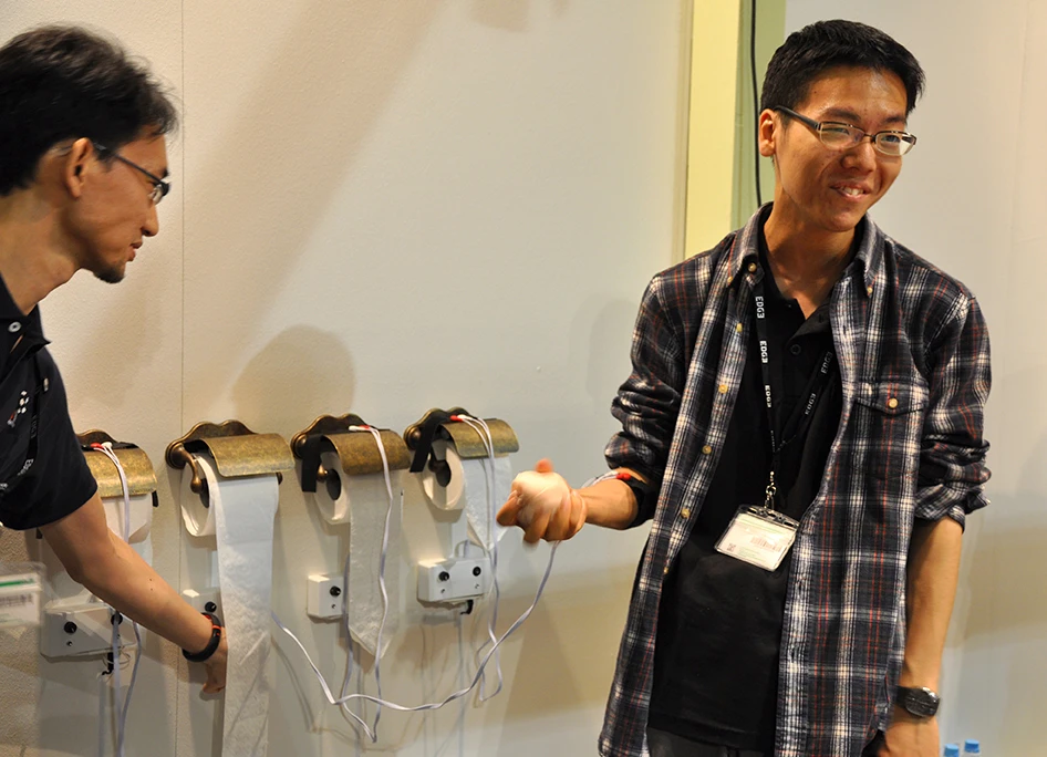 Keio University's stress ball powers the toilet paper feeder (Photo: Edoardo Campanale/Gizmag.com)