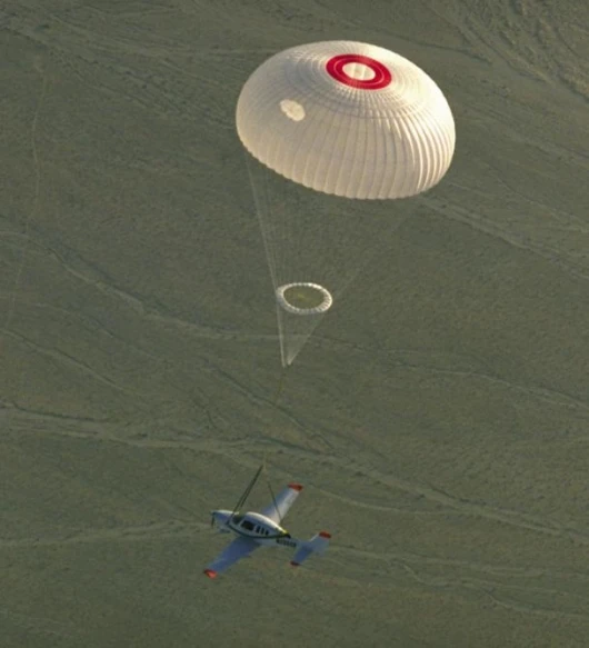 Third of a sequence of three pics - the stabilised aircraft floats safely to the ground