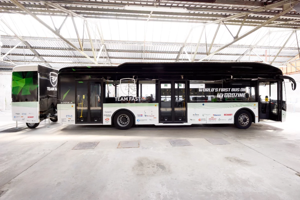 The bus draws on the REX trailer for extra range