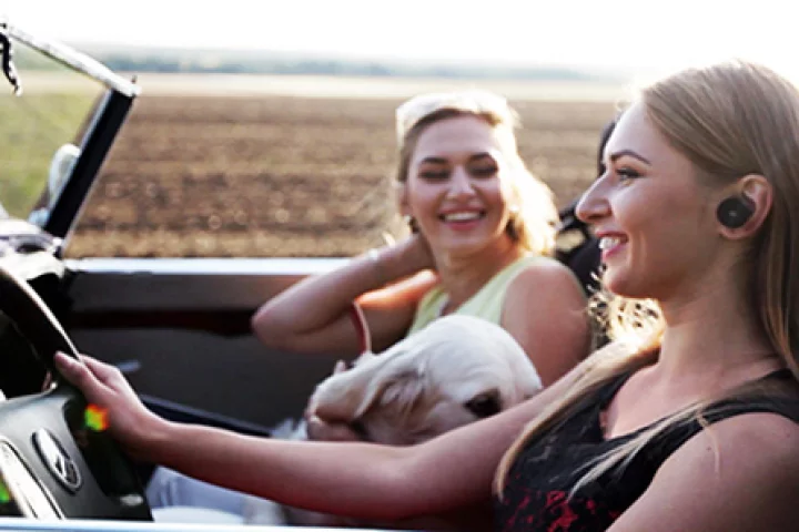 The Earity buds let you know who is calling and enable you to answer or reject with a simple "yes" or "no"