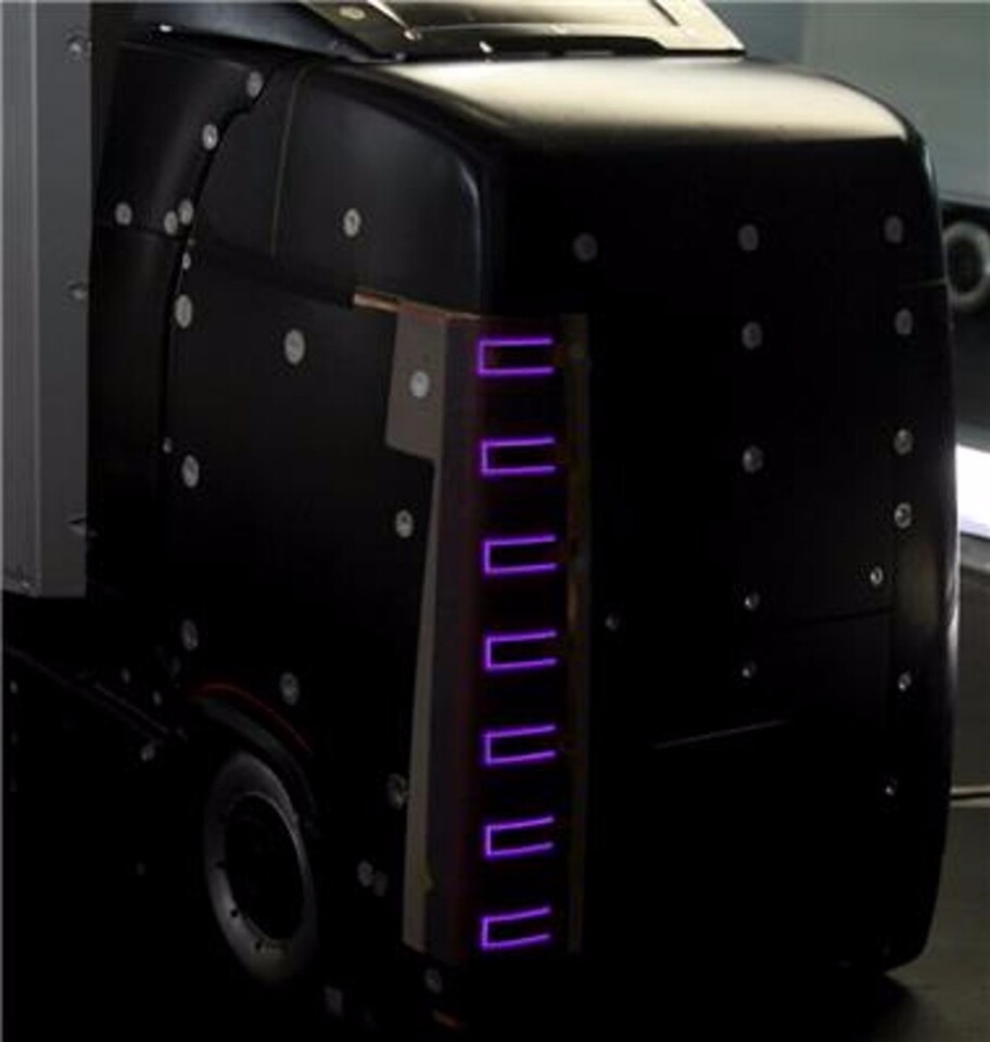 The KTH system uses plasma actuators mounted on the cab of the truck