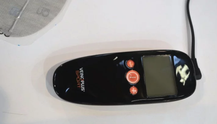 VEINOPLUS Sport is designed to provide a shortcut to the benefits of active recovery while sitting still