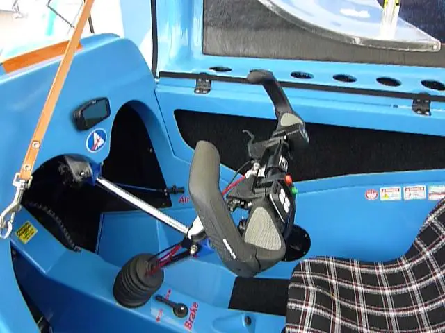 The Veloschmitt has a front wheel steering system