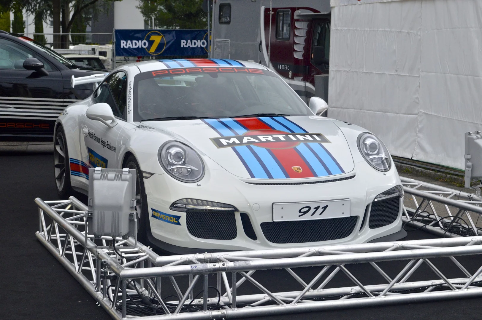 Porsche 911 on display at Interboot harbor