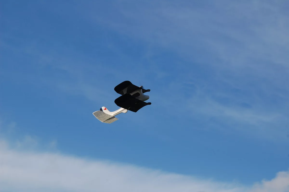 The SmartPlane can be controlled by tilting the connected iOS device