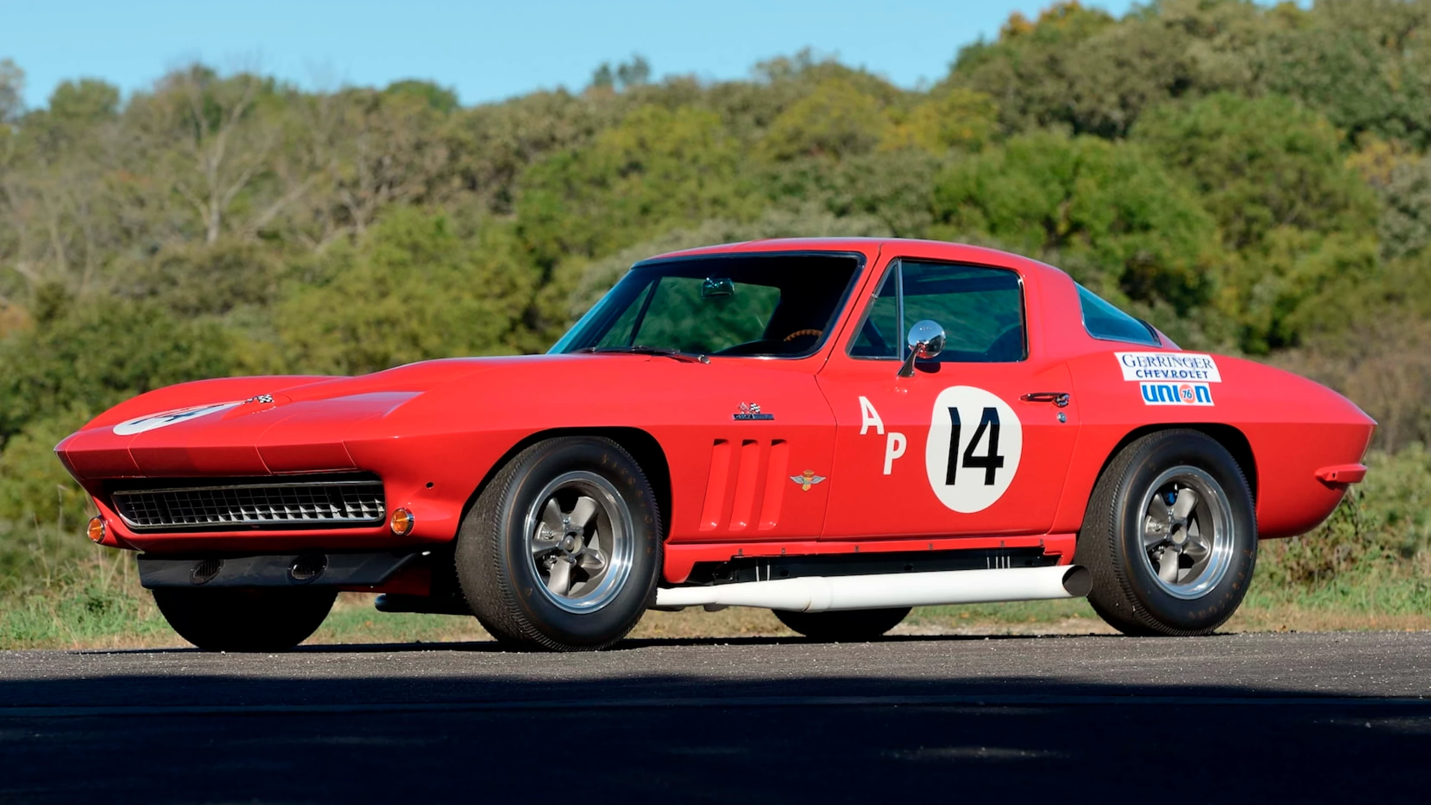 This 1966 Chevrolet Corvette Pilot Line L88 failed to reach reserve, achieving a high bid of $1,100,000 at Mecum's 2022 Kissimmee sale on 15 January 2022