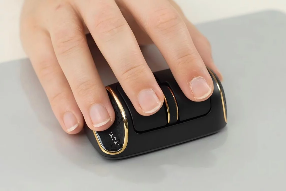 Like other horizontal mice, the NanoFlow i2 Air is designed to reduce wrist strain