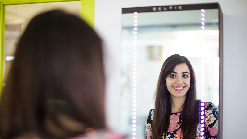 iStrategyLabs has built a mirror that takes photos of people and then posts them to Twitter