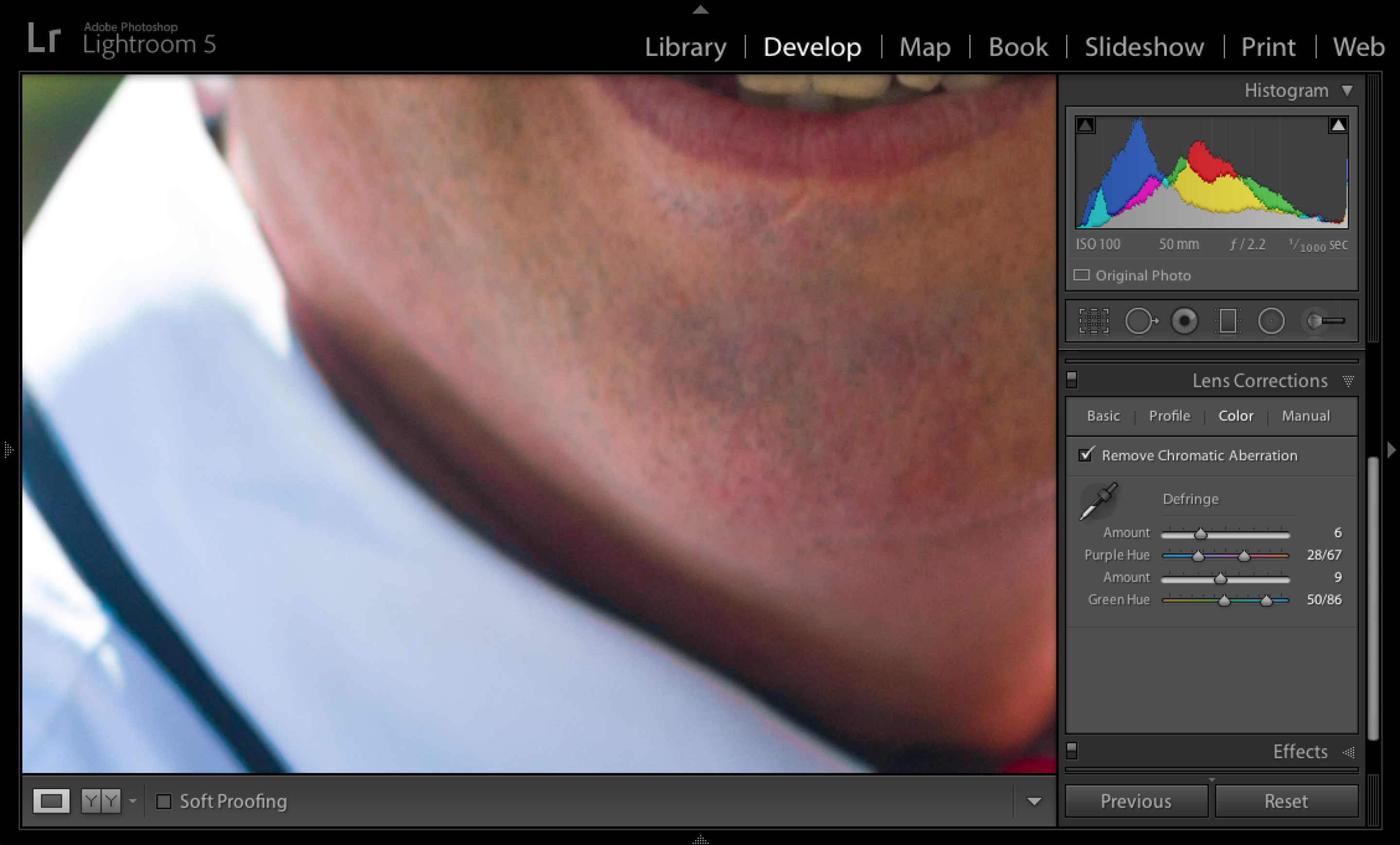 How to remove chromatic aberration (color fringing) in Adobe Lightroom