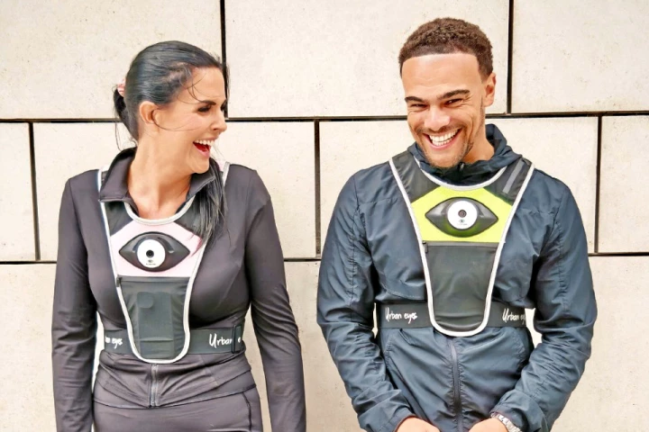 The Urban Eyes running vest features dual 120-degree HD cameras