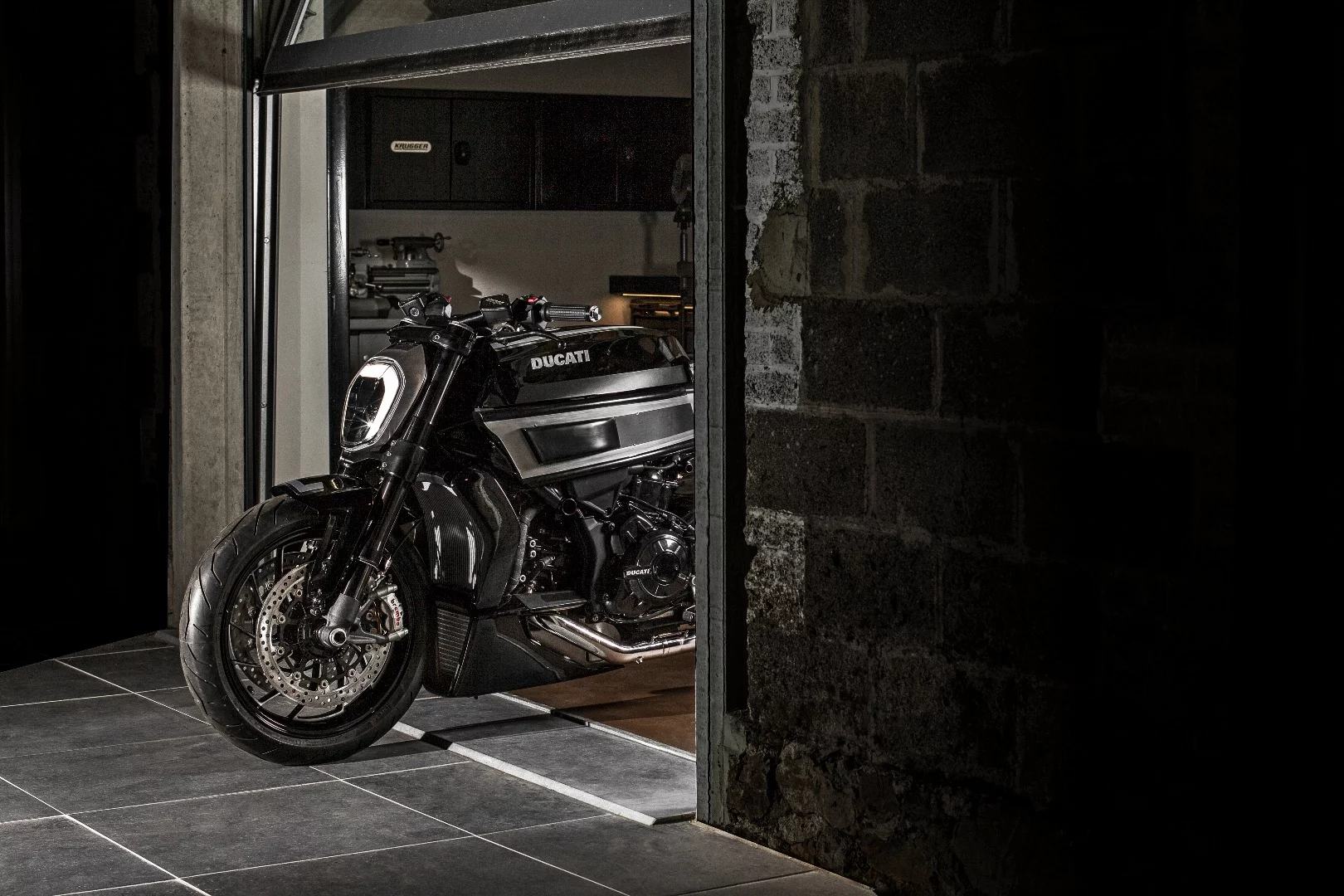 The Thiverval is a custom build based on a Ducati XDiavel by Freddie 'Krugger' Bertrand, the Belgian artisan who has twice won the AMD Custom Bike Building World Championship.