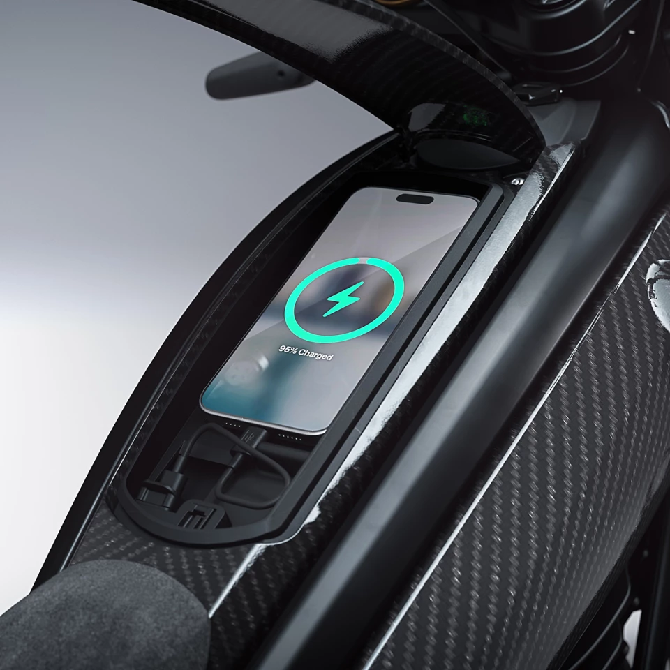 The S6 gets a handy slot in the faux fuel tank to hold and charge your phone – pity the top panel isn't see-through
