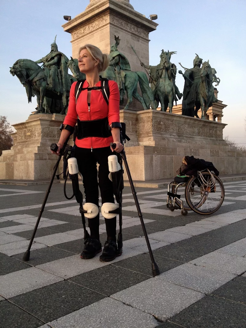 The Ekso-Suit was trialled by Amanda Boxtel, who was paralyzed following a skiing accident in 1992