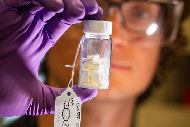 Researchers have developed a molecule that makes polymers more durable