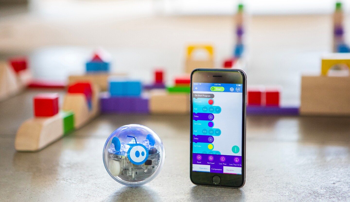 Sphero SPRK+ is a fun robot ball which can also be used to learn about coding thanks to a visual block-based control interface
