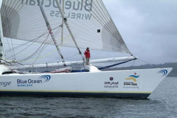 Hobart, Tasmania: 28/04/07. Tony Bullimore takes a final test sail aboard his 102ft catamaran 'Doha' in the Derwent River prior to commencing the Blue Ocean Wireless Round the World Challenge.PHOTO CREDIT: Barry Pickthall/Fujifilm/PPL