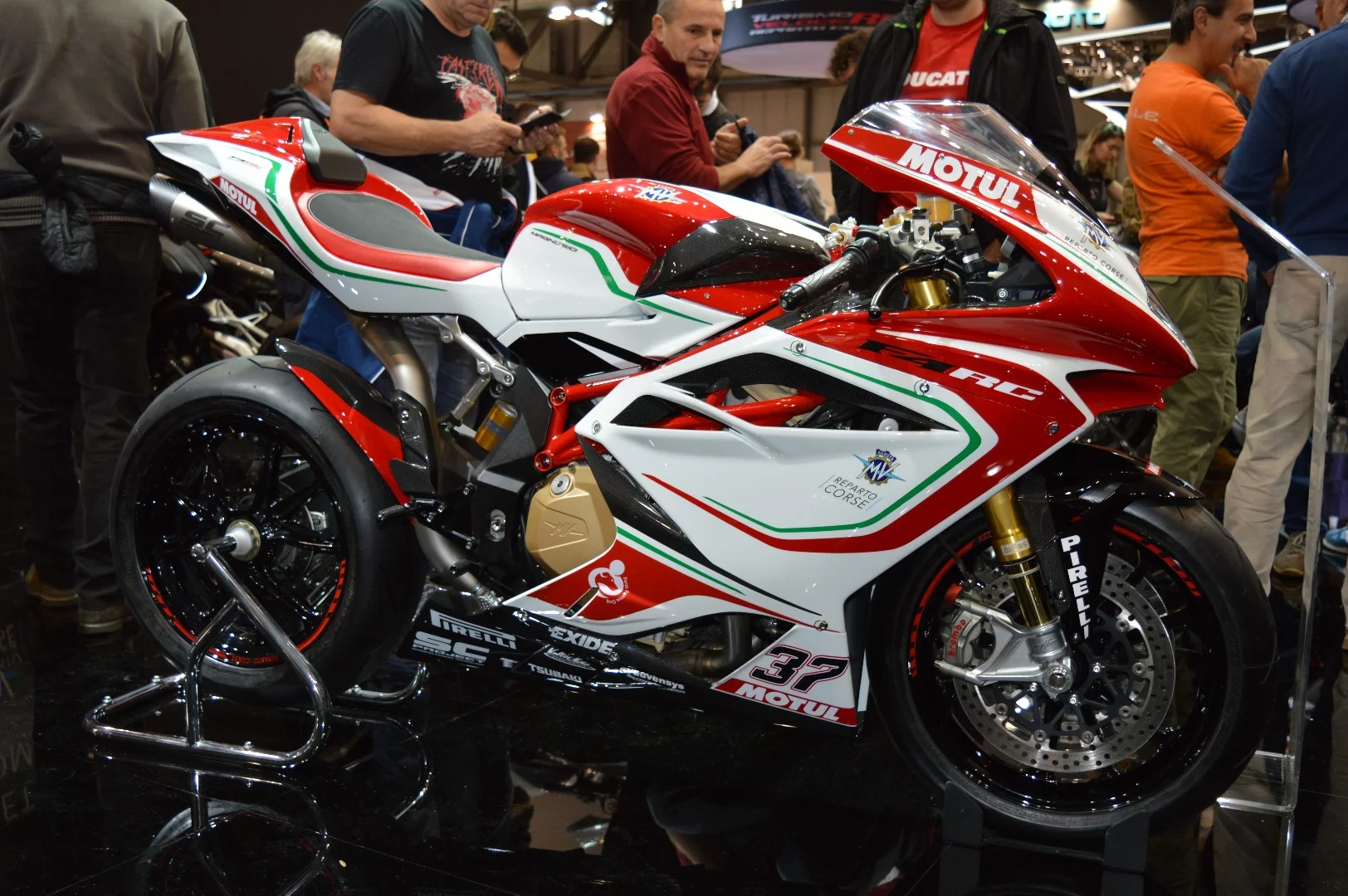 The MV Agusta F4 RC is a special version of the company's four-cylinder superbike, to be produced in only 250 examples with a special racing kit filled with exclusive parts. In similar fashion, MV will also make 350 supersport F3 RC triples