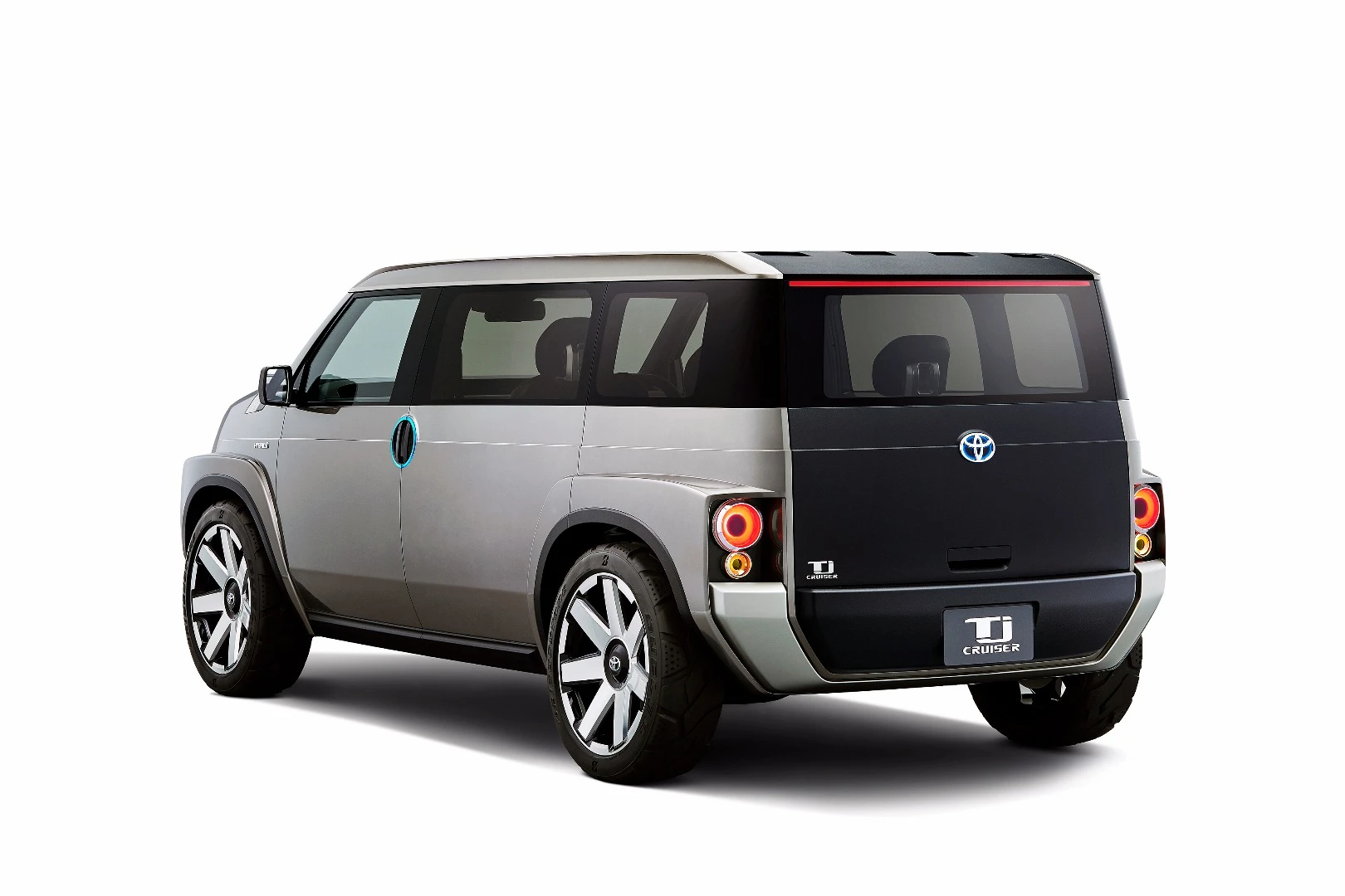 SUV-wise, the Toyota Tj Cruiser has a "sturdy suspension realized by large SUV-sized tires," along with the ability to switch between front- and four-wheel drive