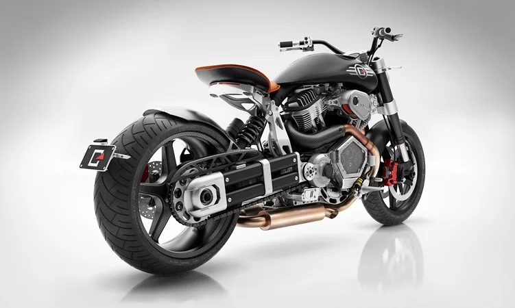 It features 18-in BlackStone Tek carbon fiber wheels with a front width of 3.5 inches and a chunky rear width of 8 inches