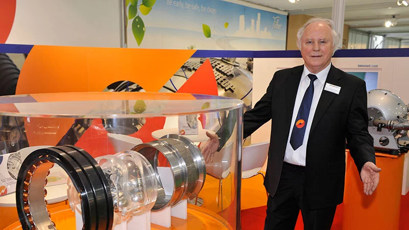 Dr Huttlin and the Kugel motor cutaway