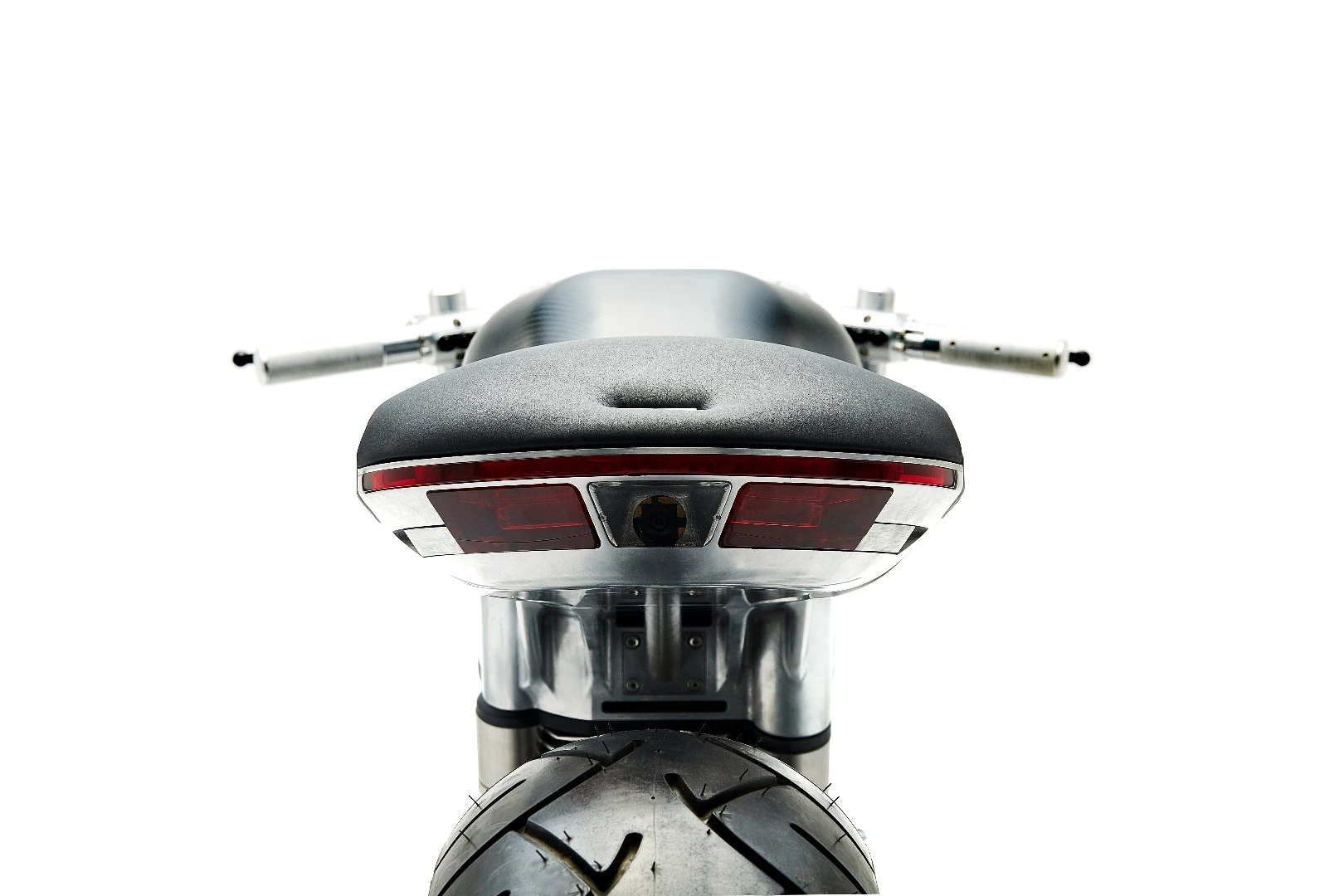 Vanguard Roadster: tail unit with integrated rear view camera