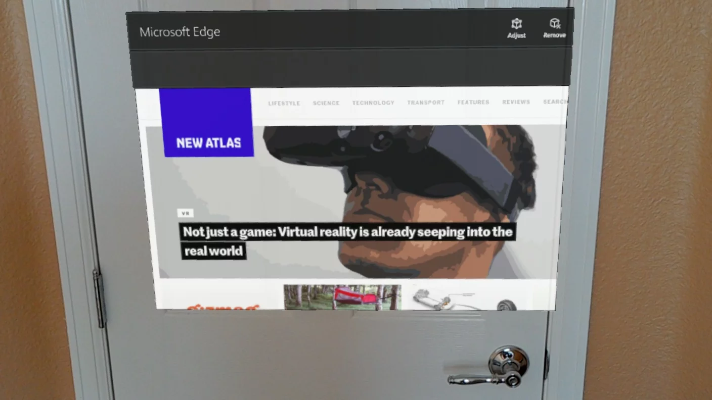 Pinning a browser window to a door? These are the amazing things you can do with HoloLens