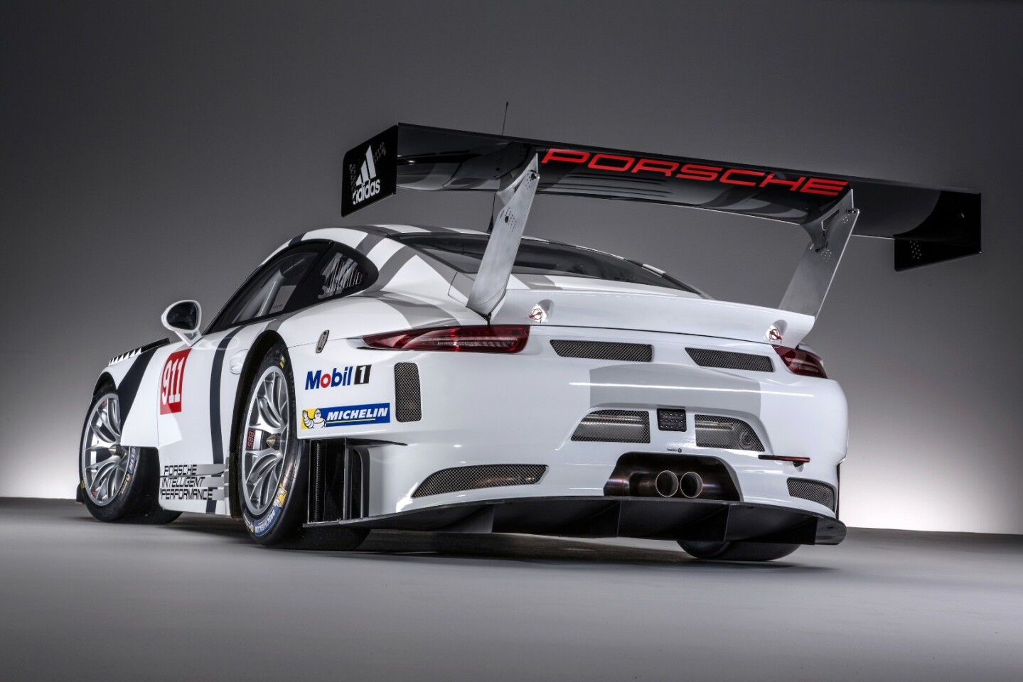 That huge rear wing is 2 meters wide