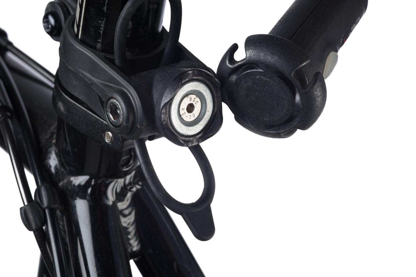The L-Bow's magnetic breakaway connector