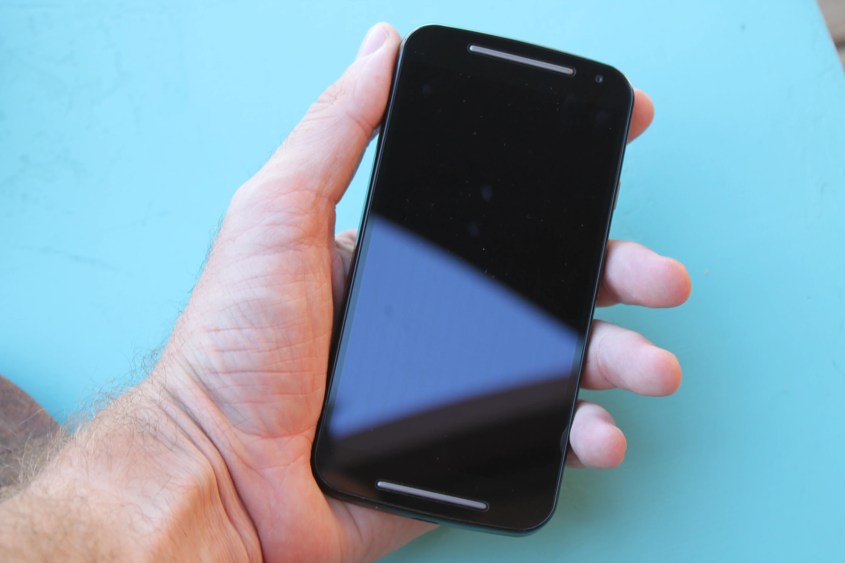 The new Moto G is more of a handful (Photo credit: Eric Mack / Gizmag)