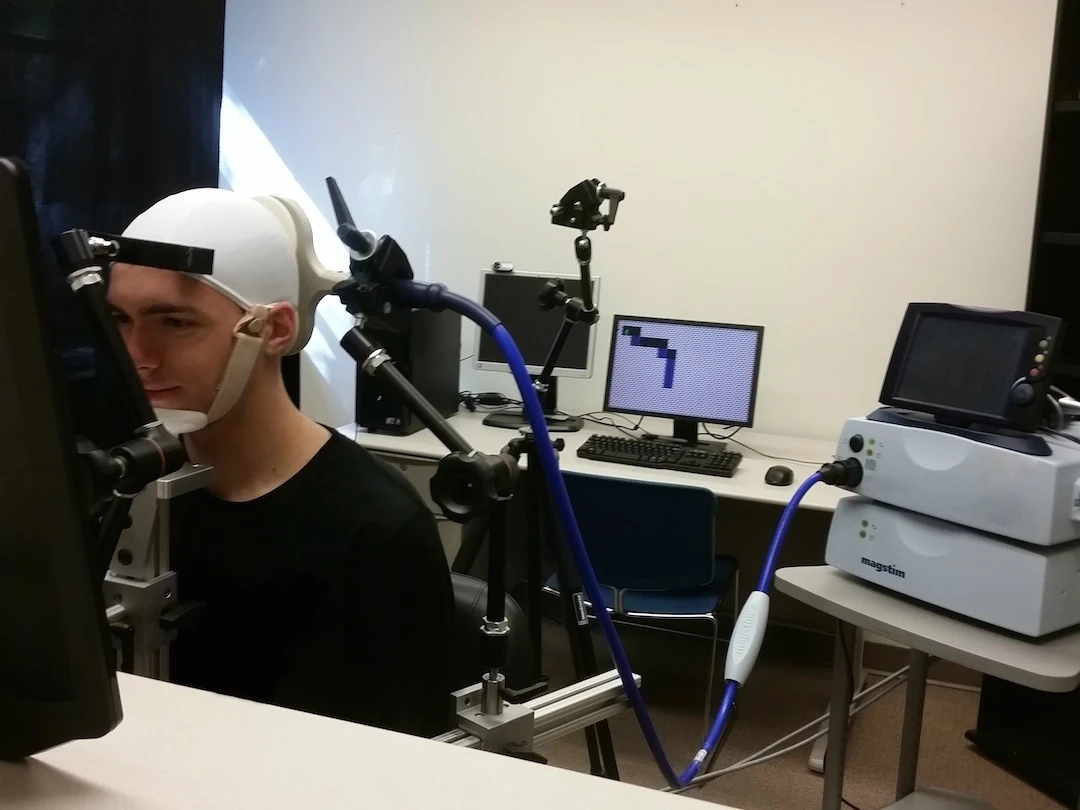 In a University of Washington experiment, players were able to navigate through virtual mazes without ever actually looking at them, guided instead by direct brain stimulation