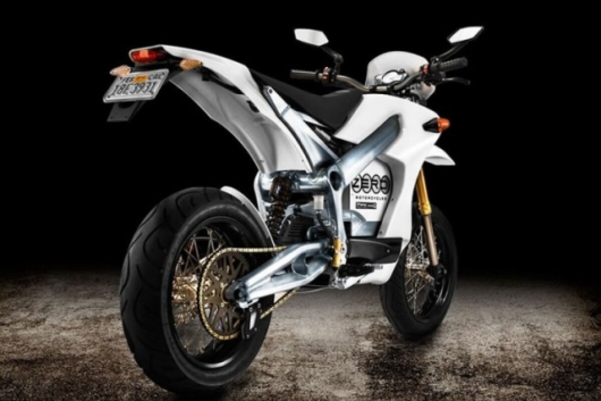 Zero S affordable, streetlegal electric supermoto hits the freeways