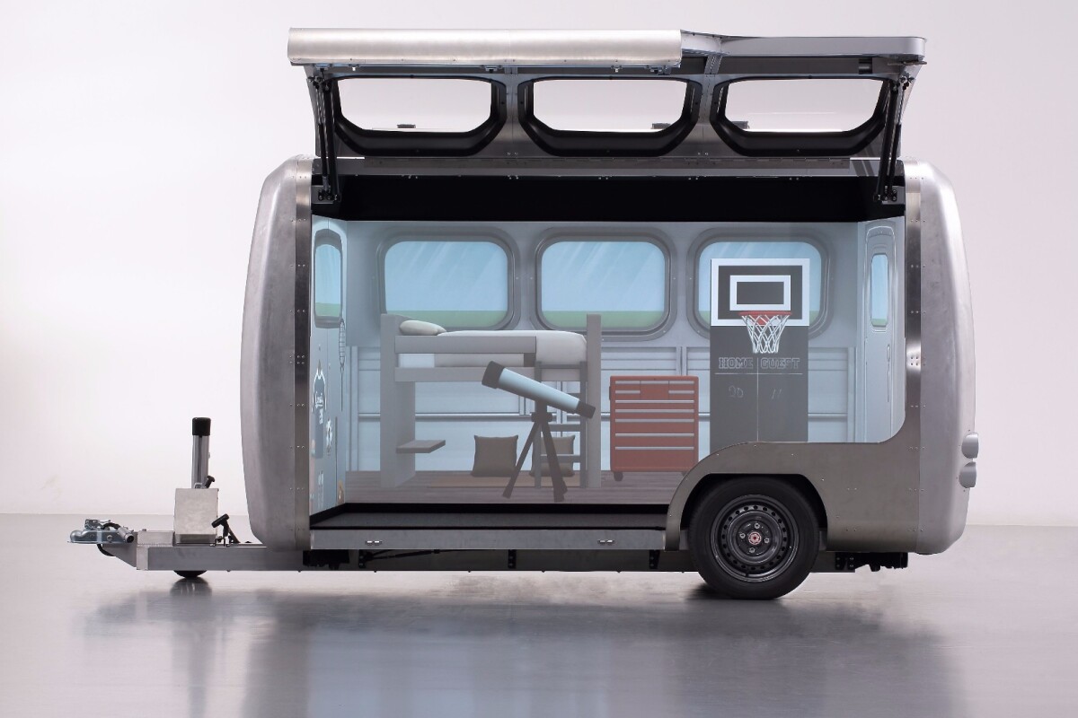 Using a tablet, Tokyo Toy Show visitors will be able to design their own trailer layouts