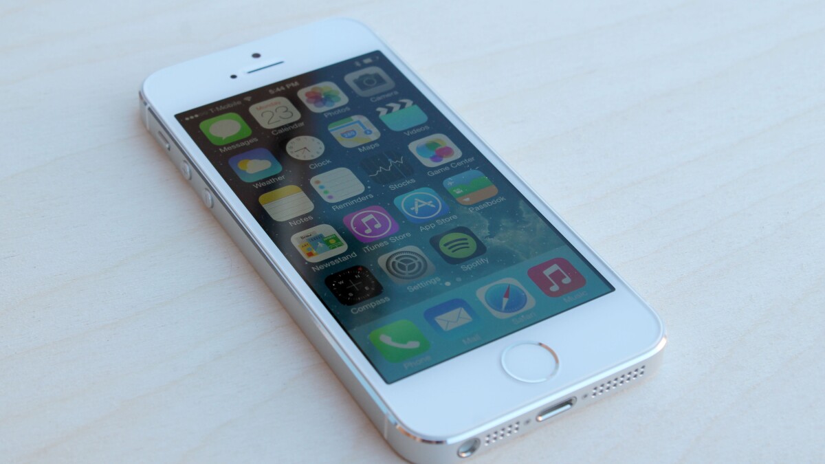 The 5s sails through the new iOS 7