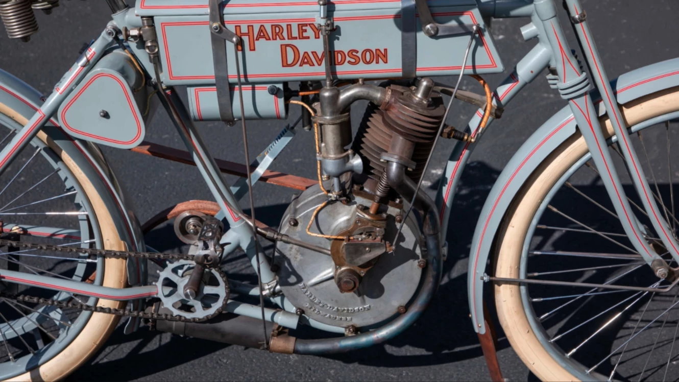 Selling for US$297,000, this 1907 Harley-Davidson Strap Tank single was the top-priced bike at Mecum's 2021 Las Vegas Collectible Motorcycle Auctions