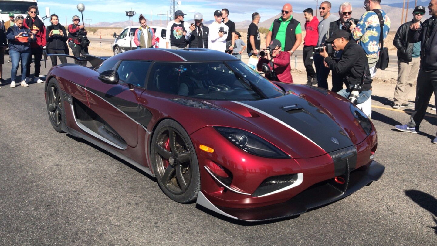 koenigsegg-agera-rs-hits-284-mph-on-way-to-new-land-speed-record