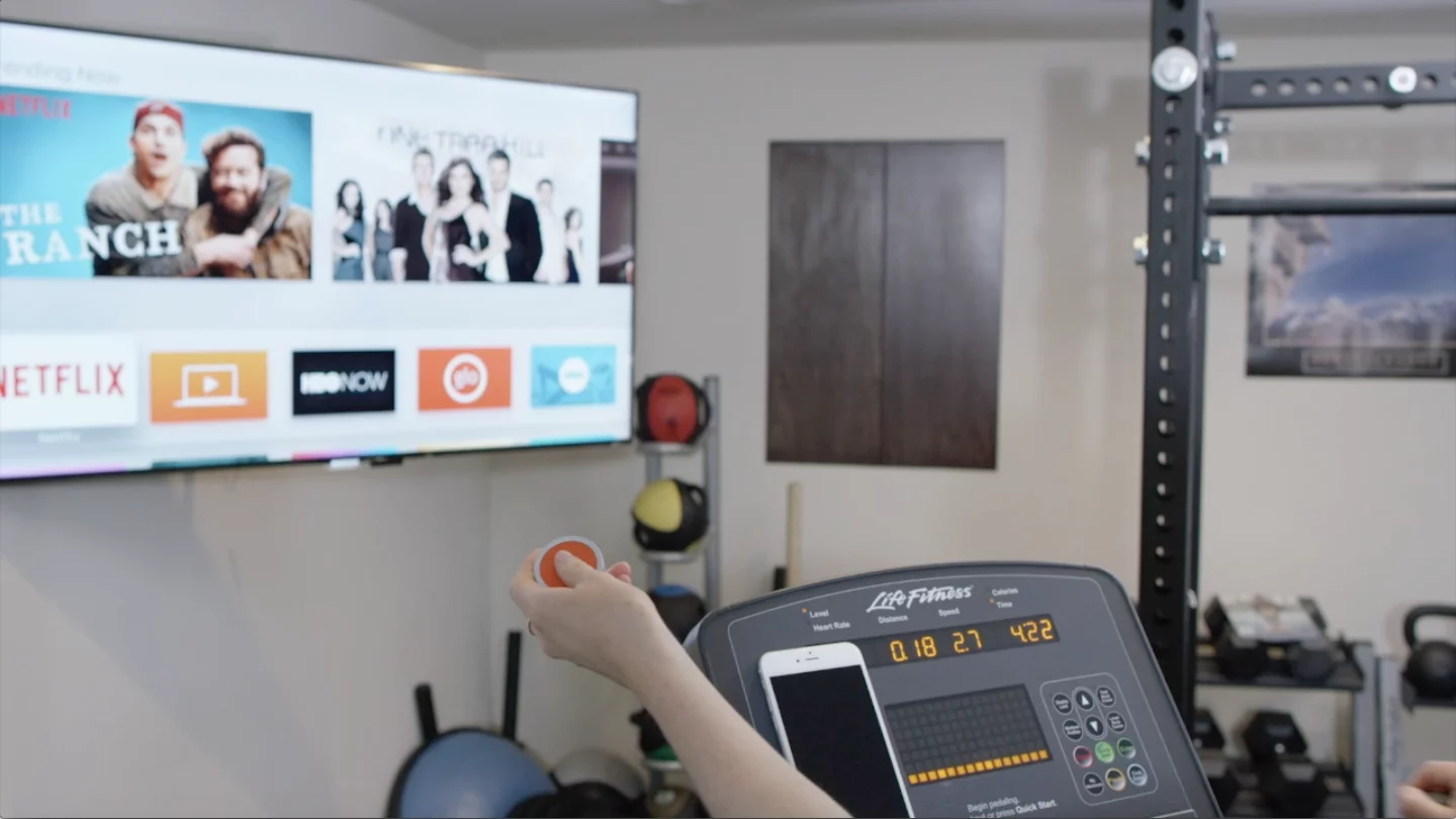 The O6 controller offers greater utility with the way it can work as a remote control for media apps or smarthome devices, all without having to touch a smartphone