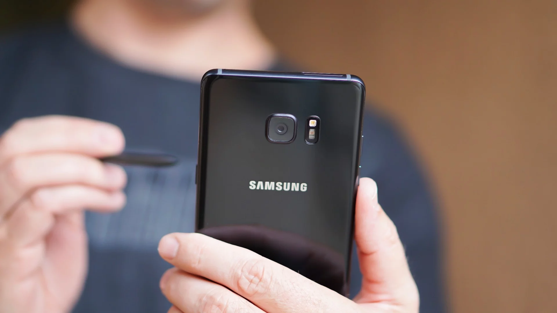 The S Pen has double the levels of pressure sensitivity this year, providing a silky-smooth writing experience