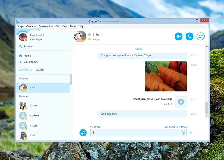 Transferring pictures and files is simple
